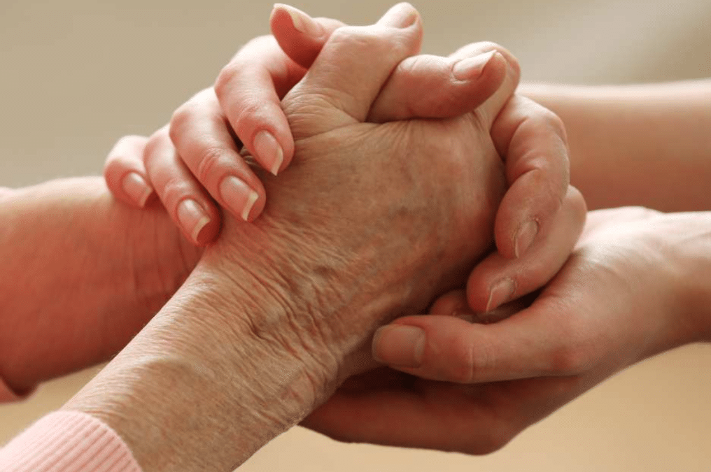 Care Home or Home Care: What’s the Right Option For You?